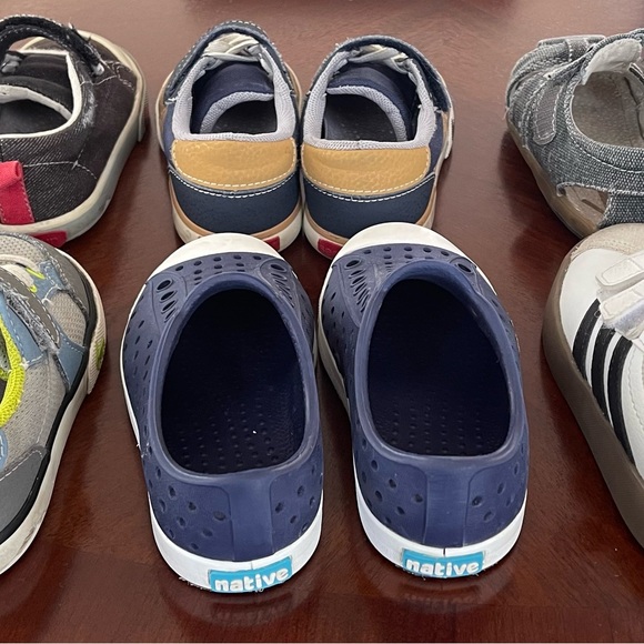 Boys Sz 7 Shoes - 6 pairs! - Picture 4 of 4